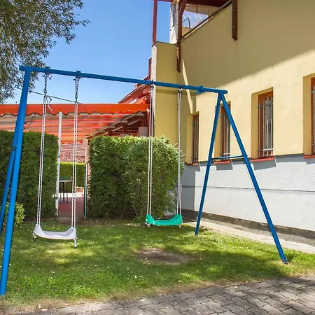 Appartamento In Balatonmariafürdo 19236 *